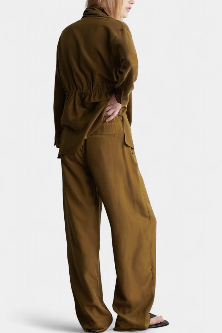 Sue - Conjunto de Blazer y Pantalones